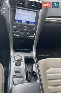 Седан Ford Fusion 2019 в Николаеве