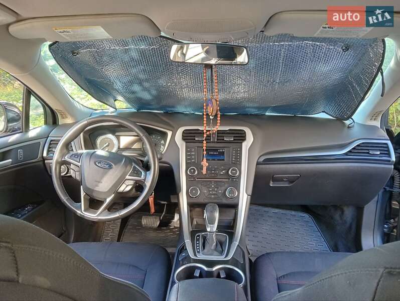 Седан Ford Fusion 2014 в Стрые