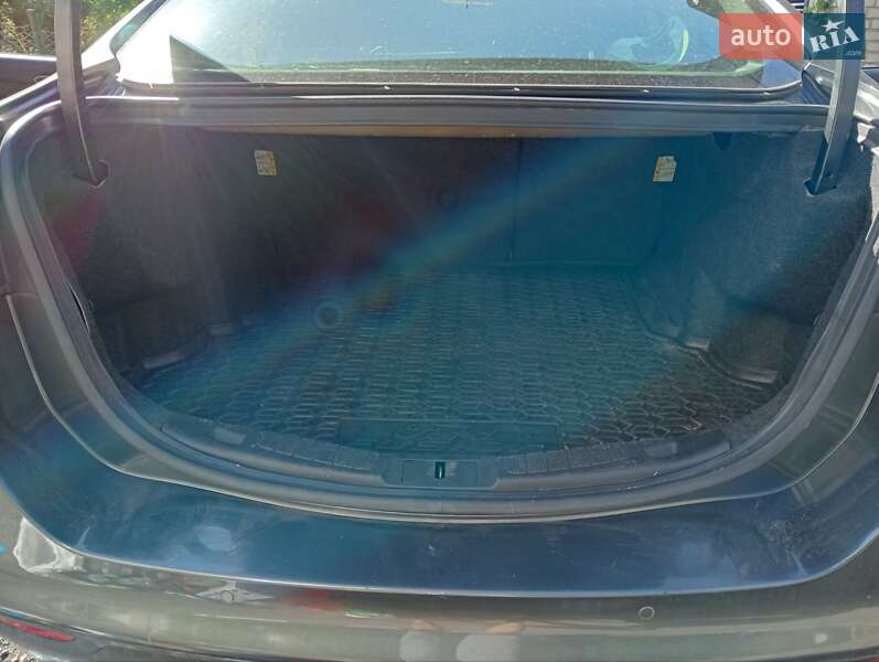 Седан Ford Fusion 2014 в Стрые