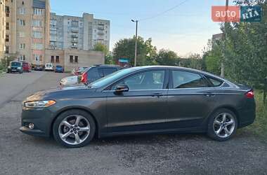 Седан Ford Fusion 2014 в 