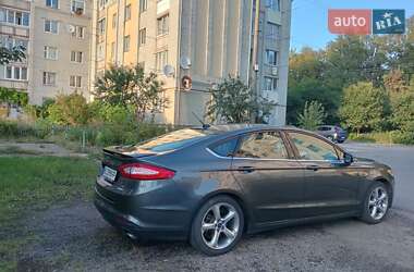 Седан Ford Fusion 2014 в 