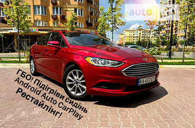 Седан Ford Fusion 2016 в 