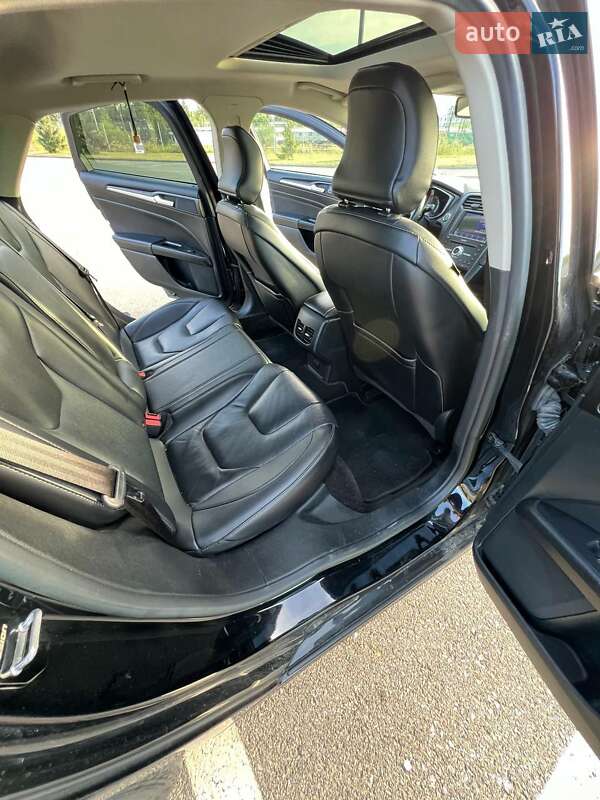 Седан Ford Fusion 2016 в Одесі
