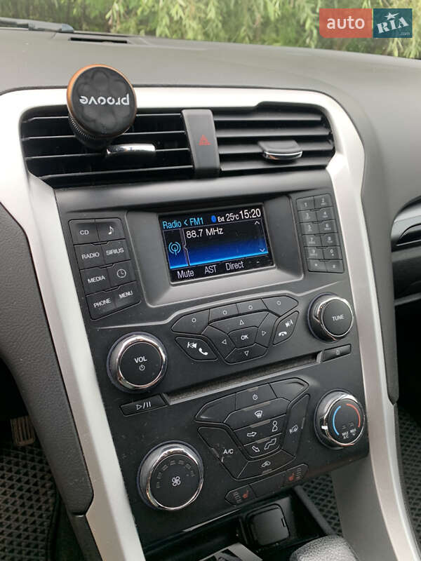 Седан Ford Fusion 2013 в Чернігові