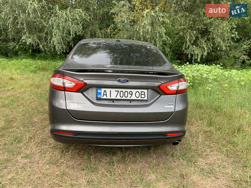 Седан Ford Fusion 2013 в Чернігові