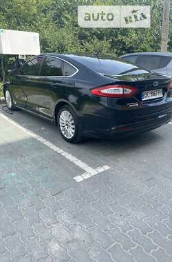 Седан Ford Fusion 2014 в Львове