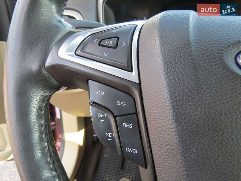 Седан Ford Fusion 2013 в Кропивницькому