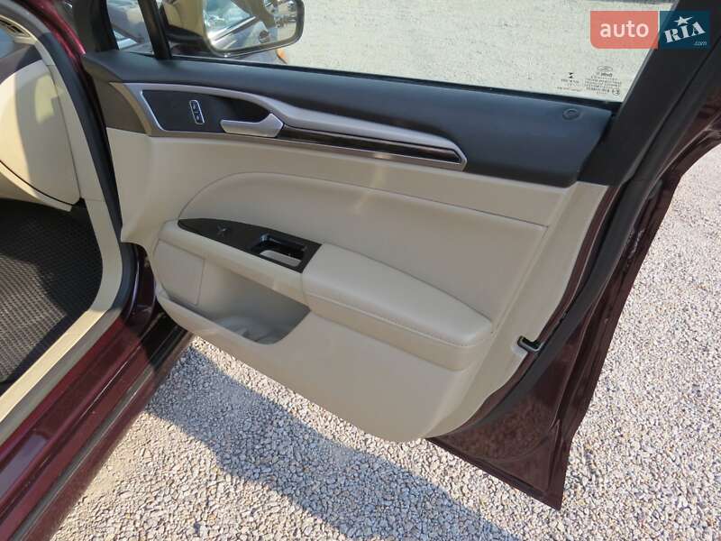 Седан Ford Fusion 2013 в Кропивницькому