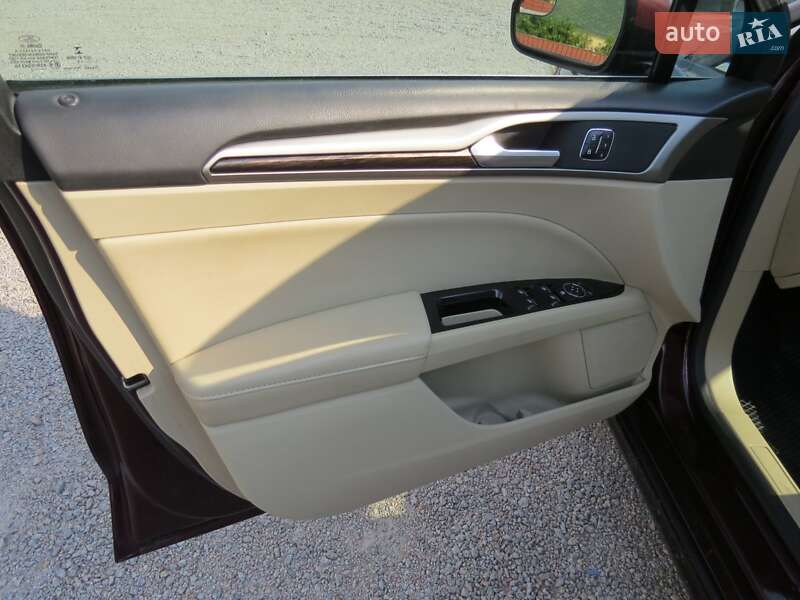 Седан Ford Fusion 2013 в Кропивницькому