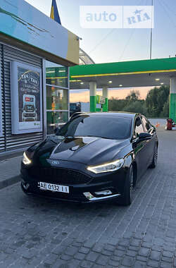 Седан Ford Fusion 2016 в Дніпрі