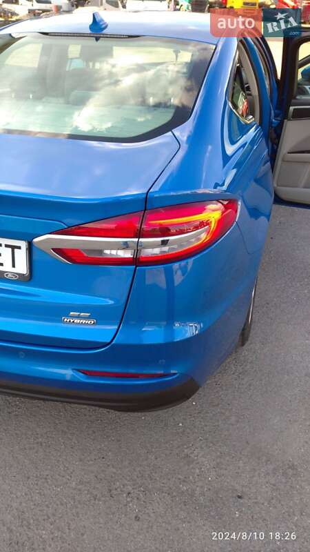 Седан Ford Fusion 2020 в Тернополе