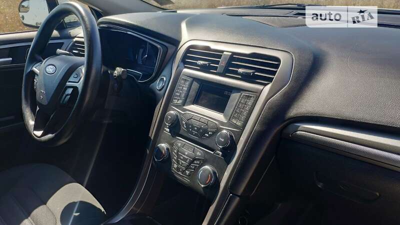 Седан Ford Fusion 2017 в Одесі