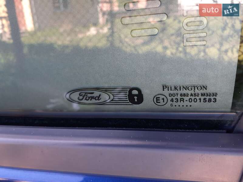 Хэтчбек Ford Fusion 2006 в Болехове