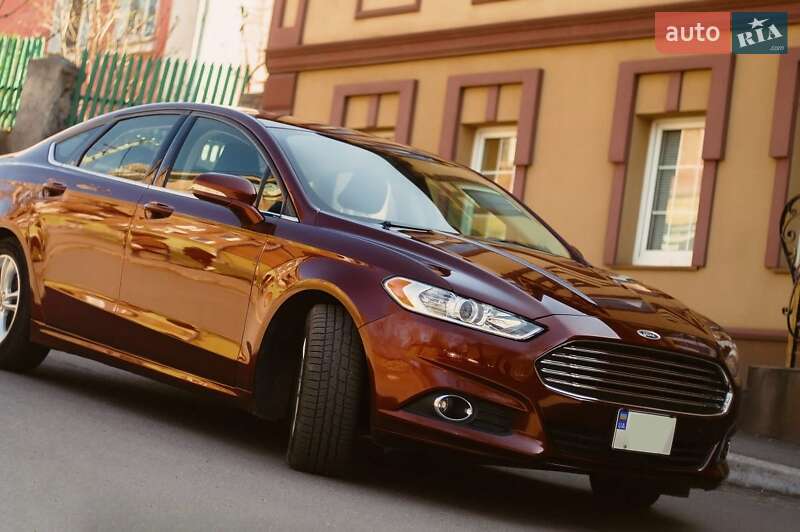 Седан Ford Fusion 2015 в Кривом Роге