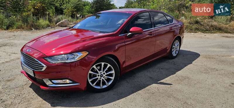 Седан Ford Fusion 2016 в 