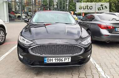 Седан Ford Fusion 2014 в Одесі