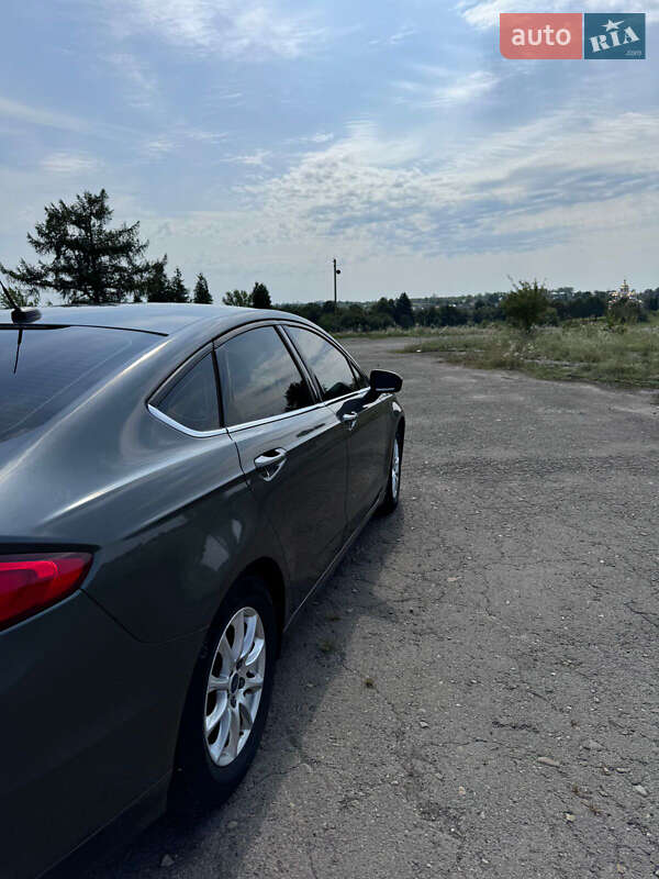Седан Ford Fusion 2016 в Рудки
