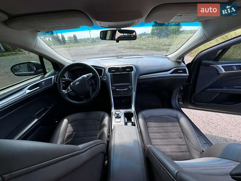 Седан Ford Fusion 2016 в Рудки