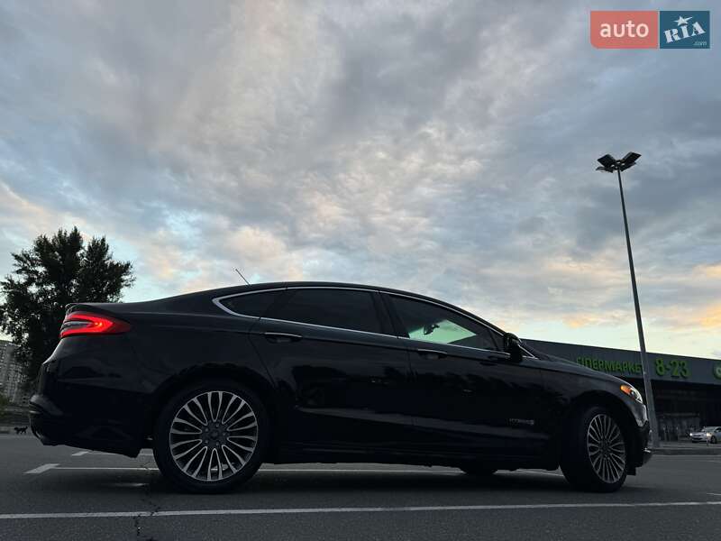 Седан Ford Fusion 2016 в Києві