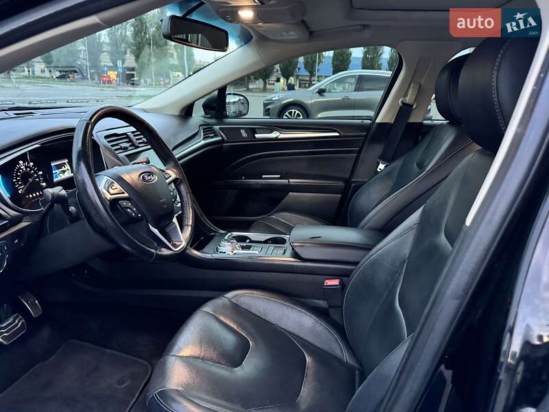Седан Ford Fusion 2016 в Києві