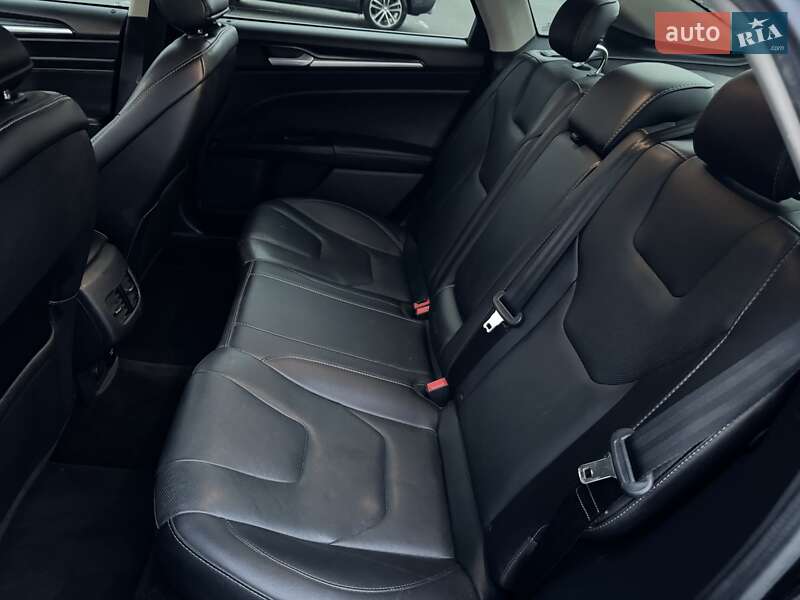 Седан Ford Fusion 2016 в Києві