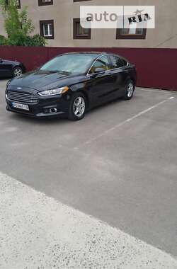 Седан Ford Fusion 2013 в Солотвине