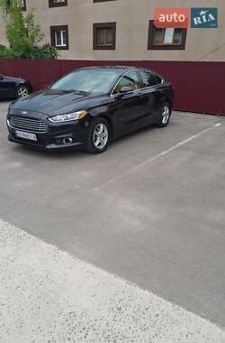 Седан Ford Fusion 2013 в 