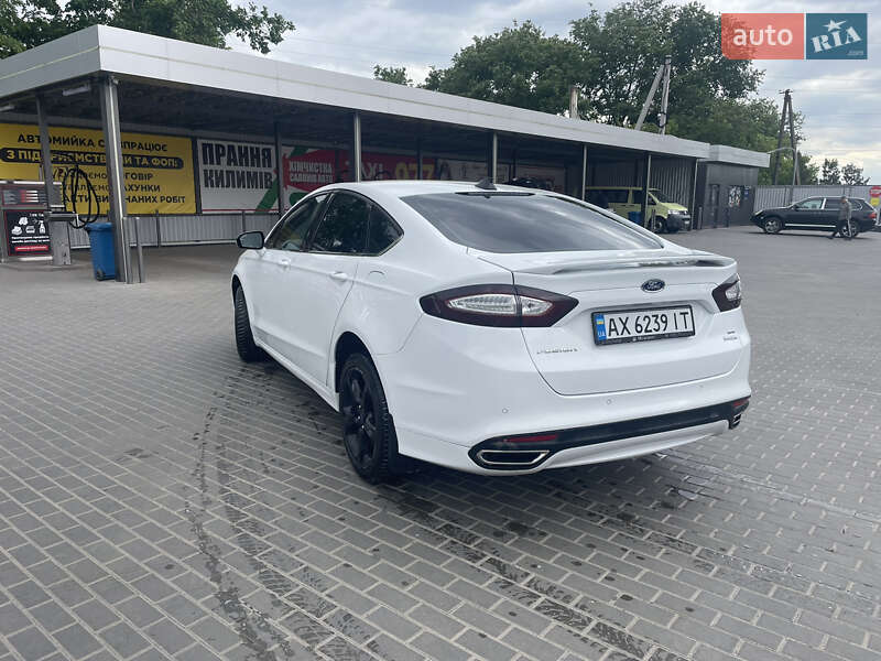 Седан Ford Fusion 2013 в Александрие