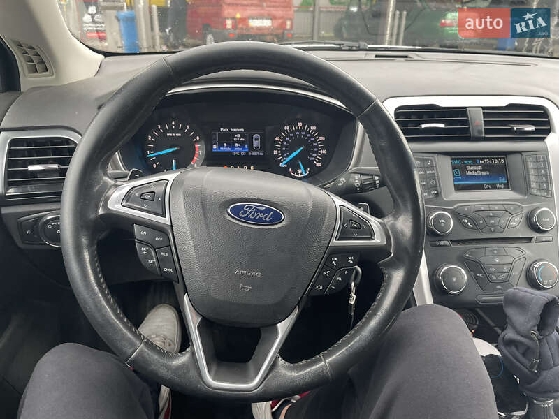 Седан Ford Fusion 2013 в Александрие