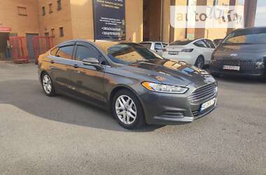 Седан Ford Fusion 2015 в Дніпрі