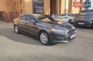 Седан Ford Fusion 2015 в Днепре