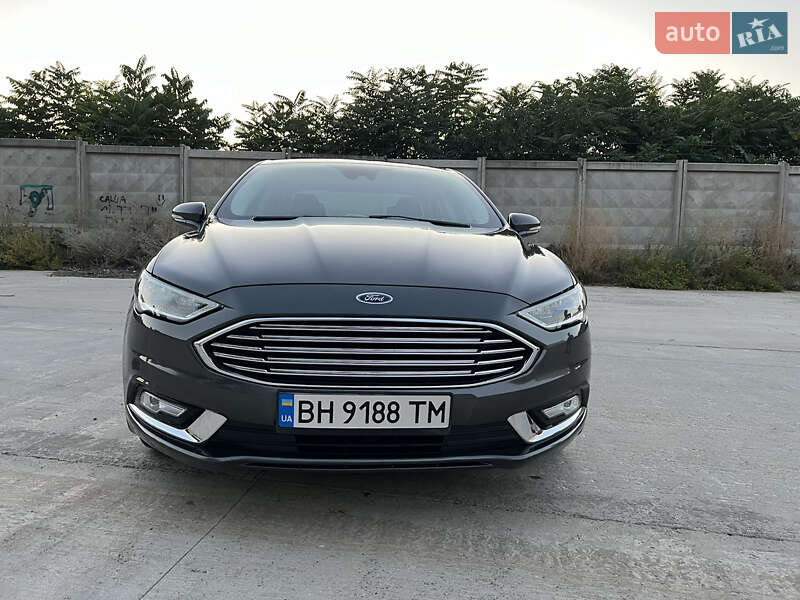 Седан Ford Fusion 2016 в Одесі