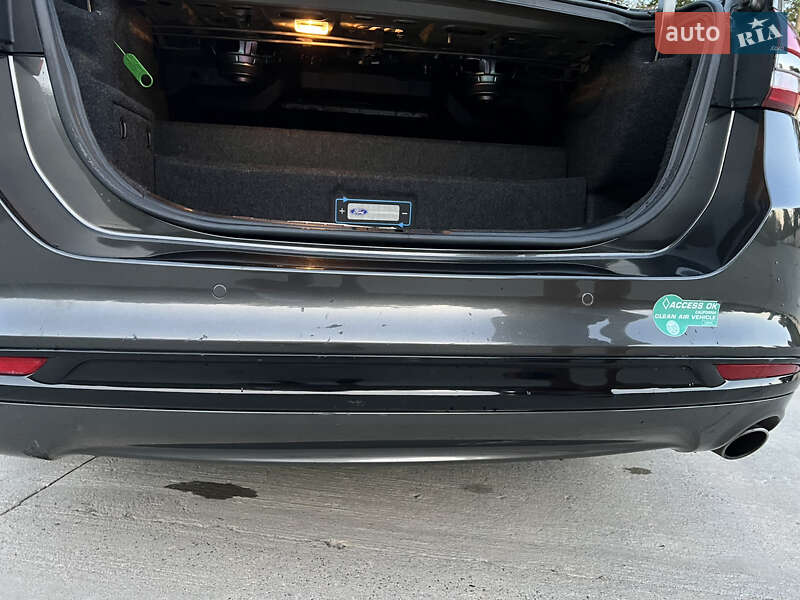 Седан Ford Fusion 2016 в Одесі