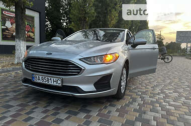 Седан Ford Fusion 2018 в Кропивницькому