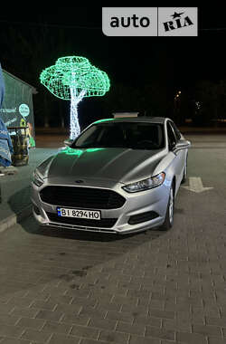 Седан Ford Fusion 2016 в Кременчуці