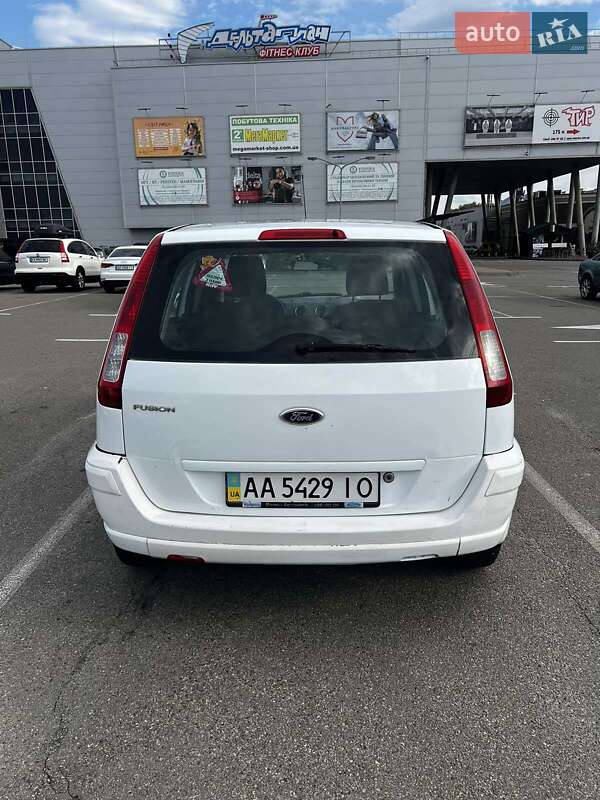 Хэтчбек Ford Fusion 2010 в Киеве