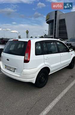 Хэтчбек Ford Fusion 2010 в Киеве