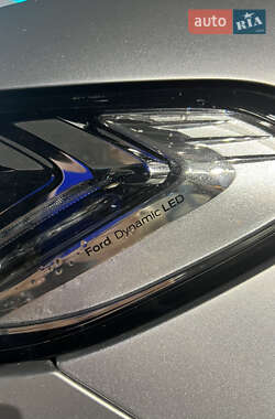 Седан Ford Fusion 2012 в 