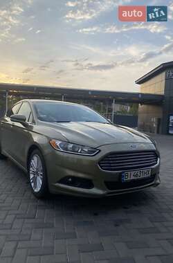 Седан Ford Fusion 2012 в 