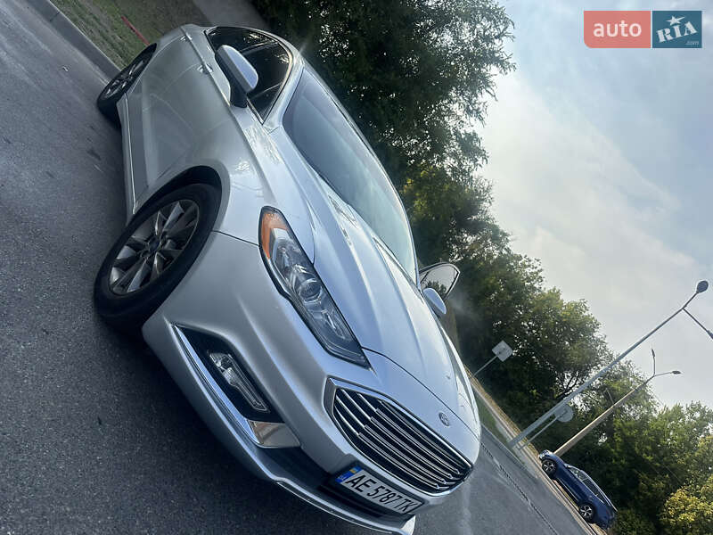 Ford Fusion 2016