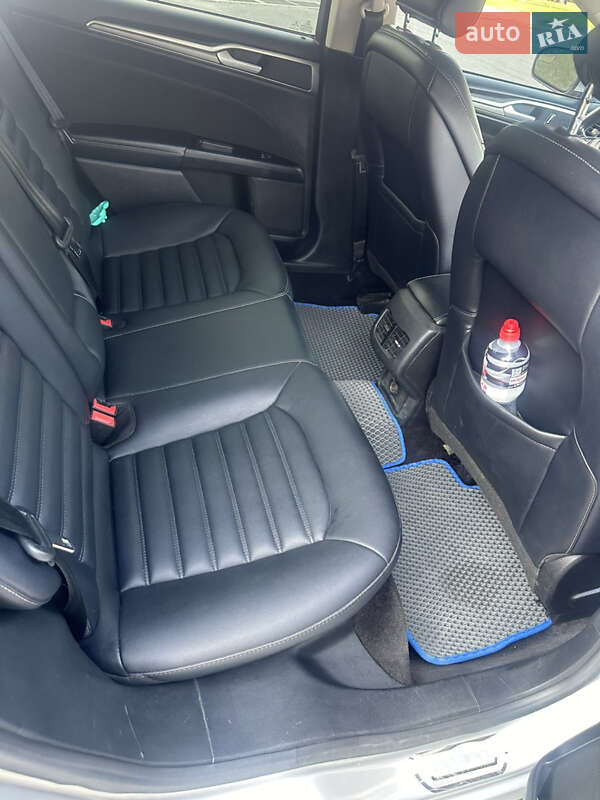 Седан Ford Fusion 2016 в Днепре