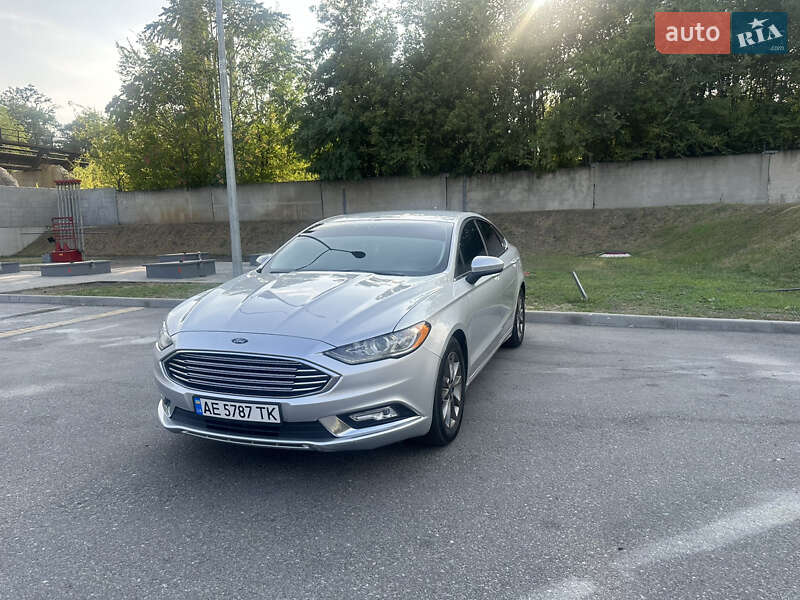 Седан Ford Fusion 2016 в Дніпрі
