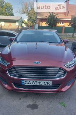 Седан Ford Fusion 2013 в Умани