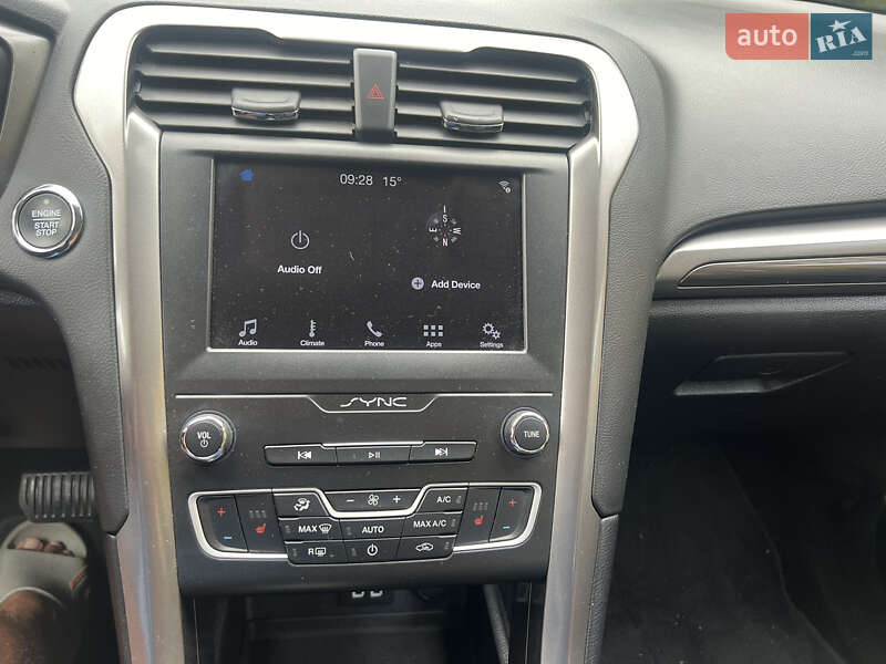 Седан Ford Fusion 2018 в Краснограде