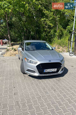 Седан Ford Fusion 2014 в Львове