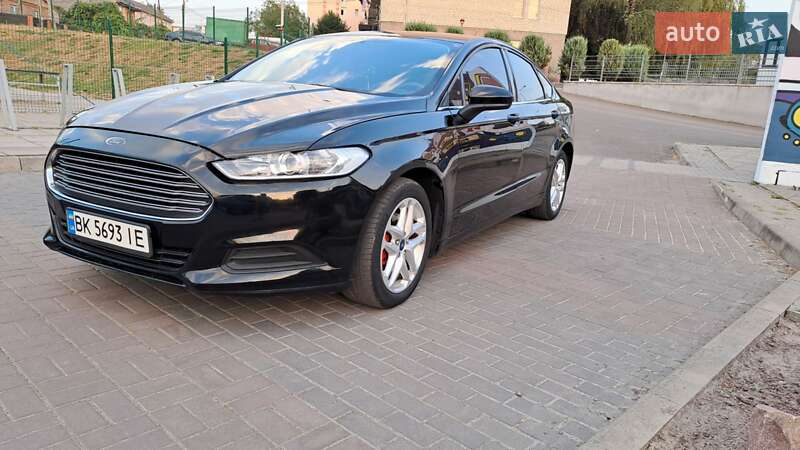 Седан Ford Fusion 2016 в Луцке