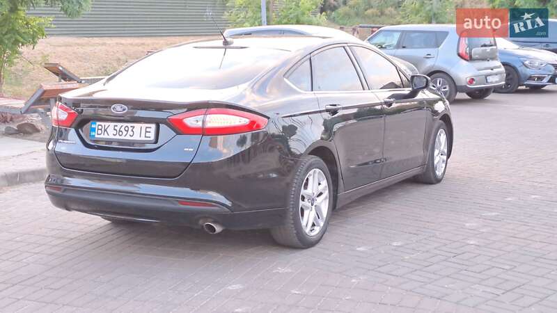 Седан Ford Fusion 2016 в Луцке
