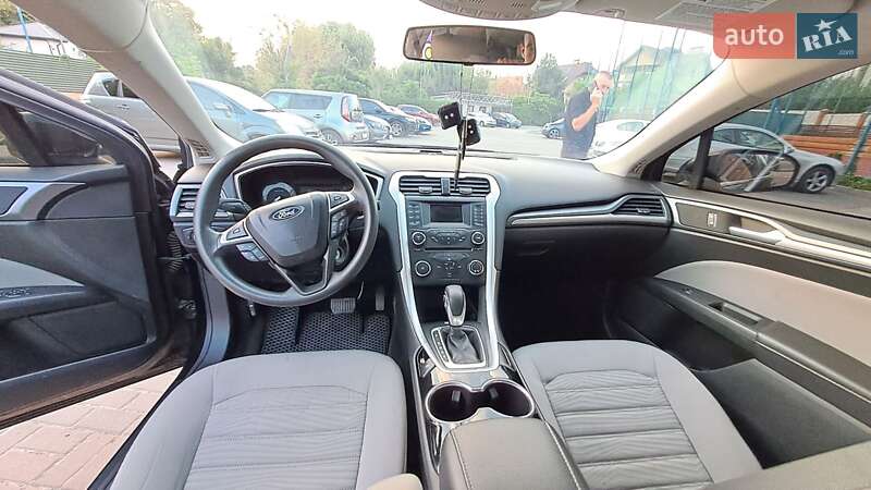 Седан Ford Fusion 2016 в Луцке