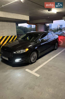 Седан Ford Fusion 2015 в 