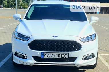 Седан Ford Fusion 2015 в Києві